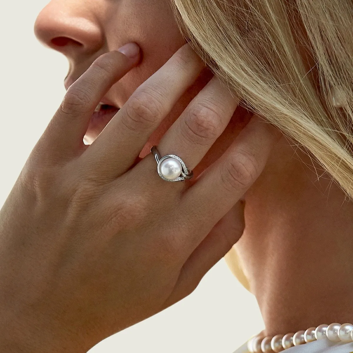 Akoya Pearl & Diamond Willow Ring