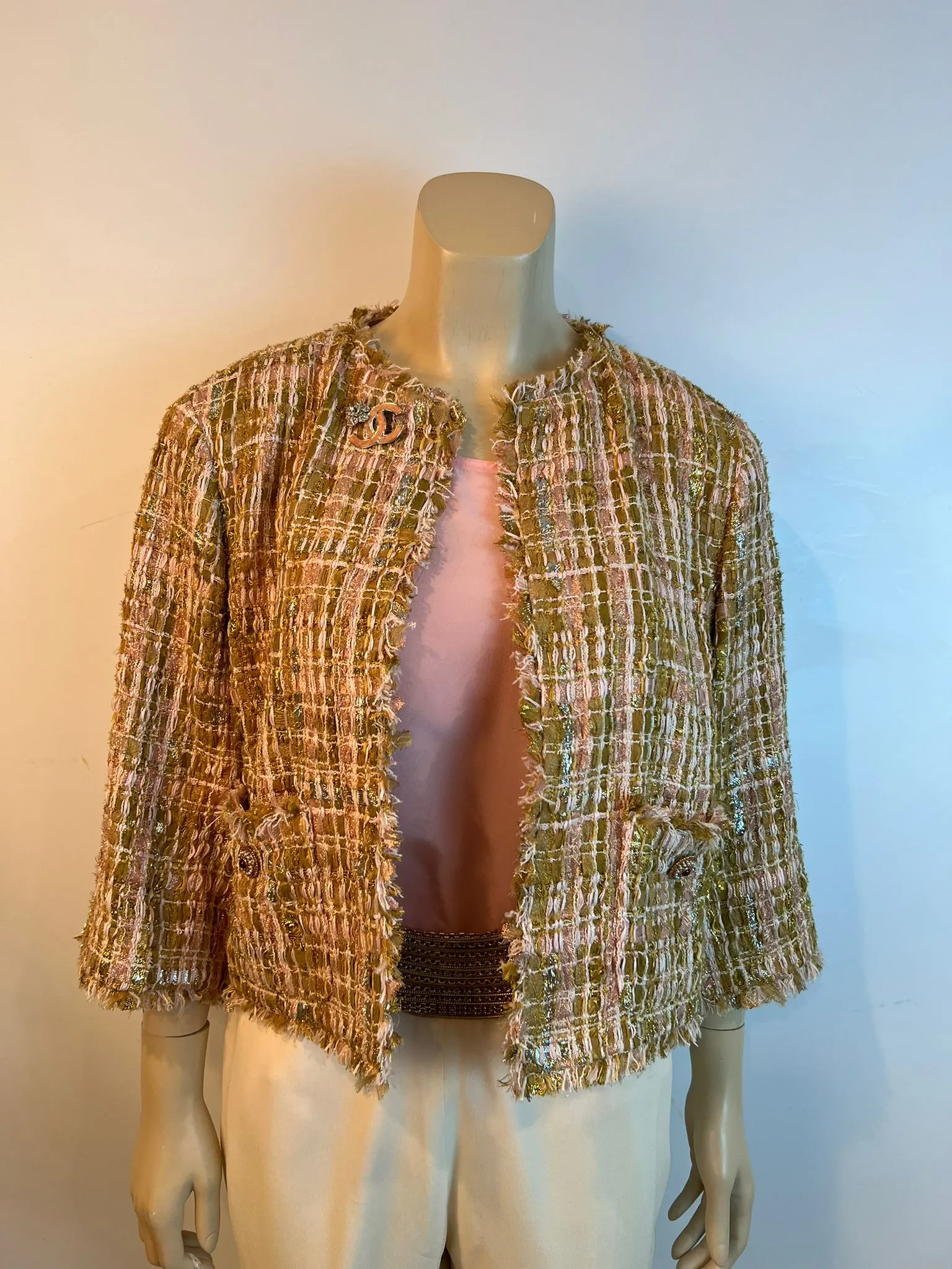 Chanel 12A 2012 Fall Pre Fall Paris Bombay Pink Multicolor Metallic Tweed Jacket FR 40 US 4/6