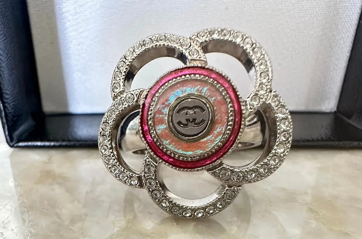 Chanel 17S 2017 Spring Summer Camellia Flower Crystals Ring Size 6 3/4