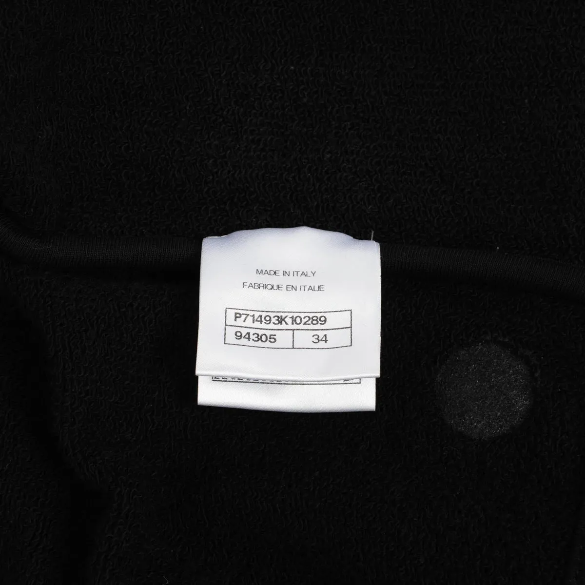 Chanel Black Jersey Bijoux CC Cardigan - Size FR 34 - Elegant Designer Knitwear with Iconic Emblem