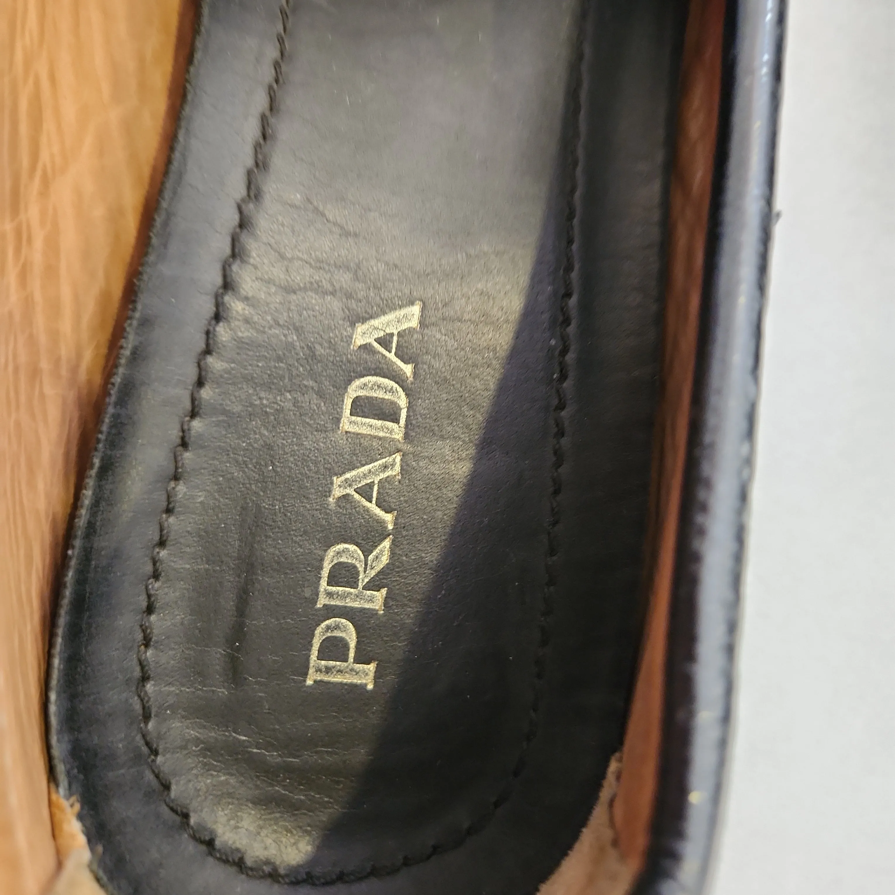 Prada Black Leather Loafers | Pre Loved |