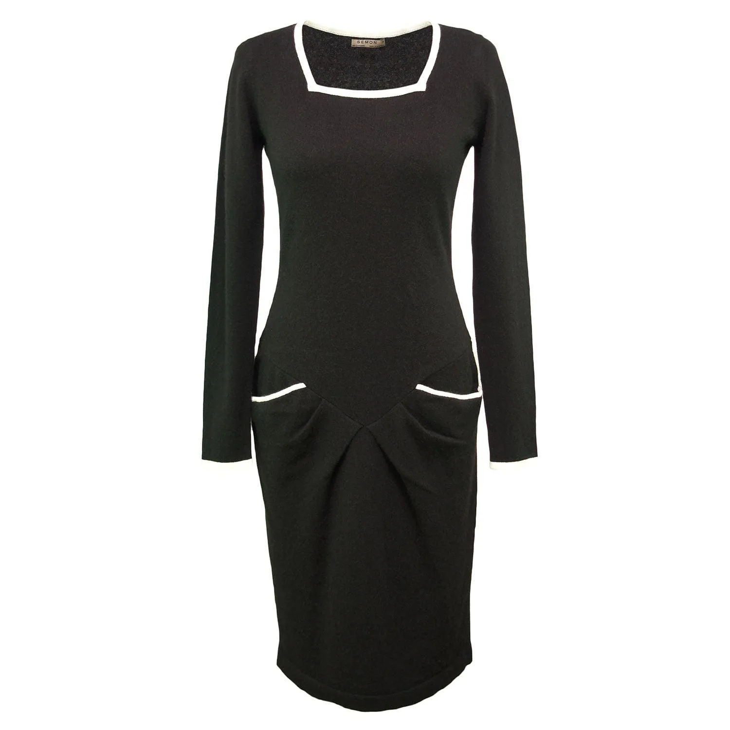 Square neck CHANEL Cashmere Dress with pockets