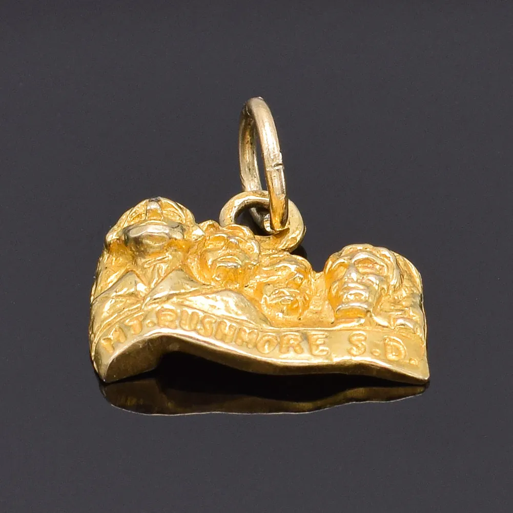 Vintage 10K Yellow Gold Mount Rushmore South Dakota Landmark Charm Pendant 3.8 G